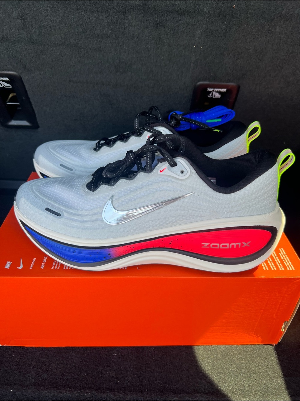 Nike Vomero Plus White Metallic Silver Black Shoes IR2984-100 Sz 11M New No Lid